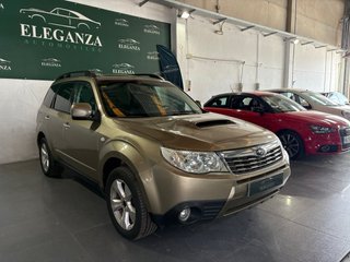 SUBARU FORESTER CON BOLA DE REMOLQUE