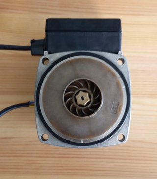 MOTORE POMPA CALDAIA GRUNDFOS UPS015-60 CACAO
