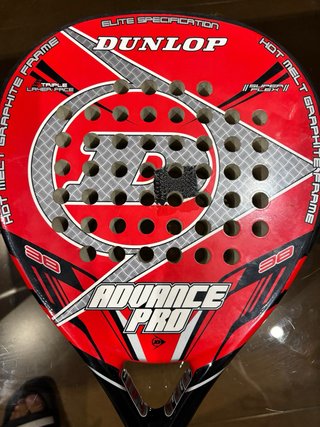 2 Palas de Pádel Bullpadel K3 Pro y una Dunlop