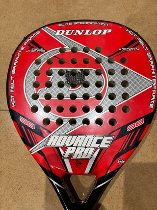 2 Palas de Pádel Bullpadel K3 Pro y una Dunlop