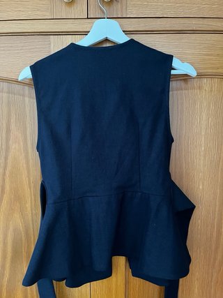 Top IQ cuello barco azul marino