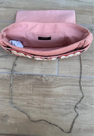 Bolso Parfois de abalorios y conchas