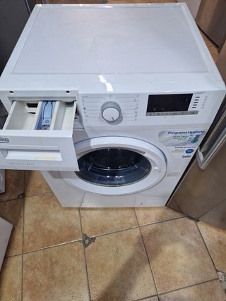 Nevera Siemens y Lavadora Beko