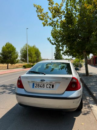 Ford Mondeo 2004