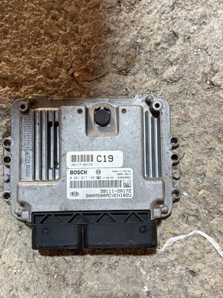 Centralita Motor Bosch 0281017146 Kia