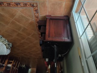 Mesa TV madera oscura