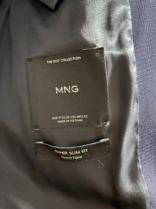 Traje azul Mango con cuadros