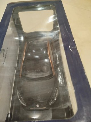 Peugeot RCZ R 1:18