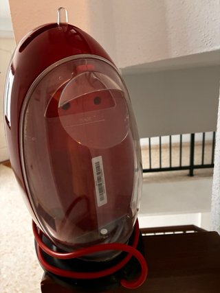 Cafetera Dolce Gusto Roja