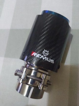 Cola de escape Remus carbono