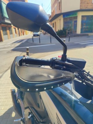 Honda NC750X Adventure Negra