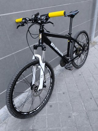Bicicleta de Montaña Negra