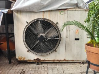 Máquina de aire acondicionado exterior