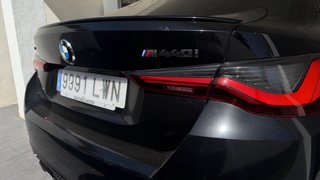 BMW M440i