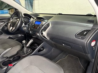 HYUNDAI IX35 ÚNICO PROPIETARIO, DOBLE TECHO SOLAR