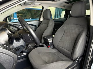 HYUNDAI IX35 ÚNICO PROPIETARIO, DOBLE TECHO SOLAR