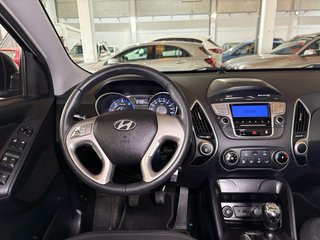 HYUNDAI IX35 ÚNICO PROPIETARIO, DOBLE TECHO SOLAR