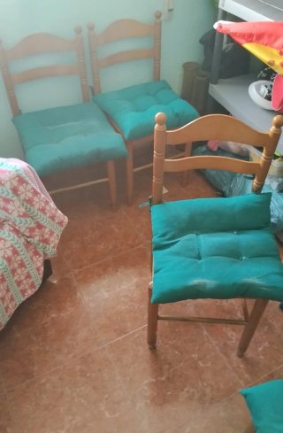 Mesa de cocina madera con cajones