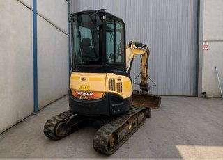 Mini Excavadora  Yanmar 2800 kilos
