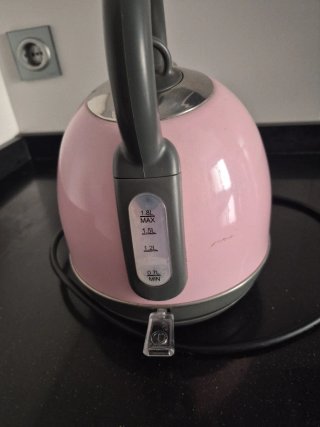 Hervidor de agua Silvercrest rosa