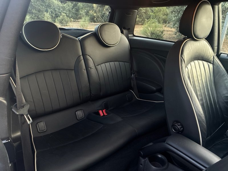 MINI Cooper 2011, foto 17