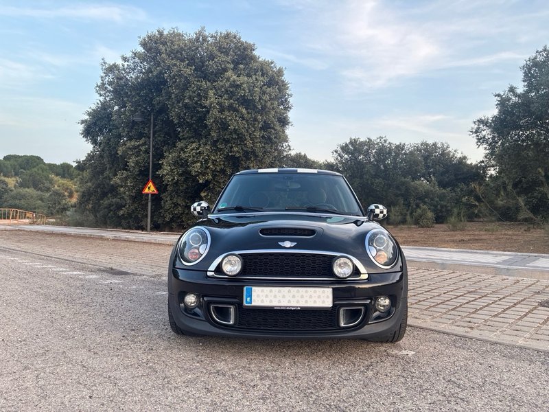 MINI Cooper 2011, foto 2