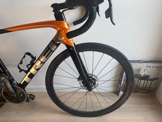 Trek emonda axs force 12 v