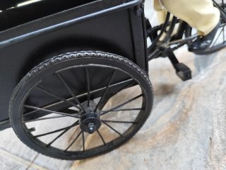 Figura Heladero con Carrito