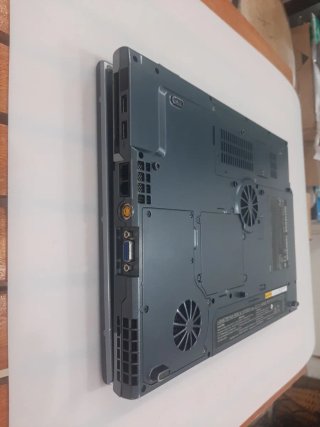 Portátil Gigabyte M3EW para piezas