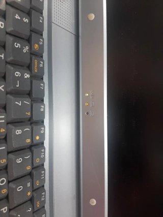 Portátil Gigabyte M3EW para piezas
