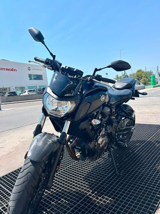 Yamaha MT-07 Negra