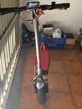 Patinete eléctrico seminuevo