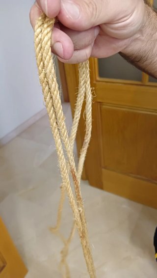 Hamaca de cuerda de algodón y madera