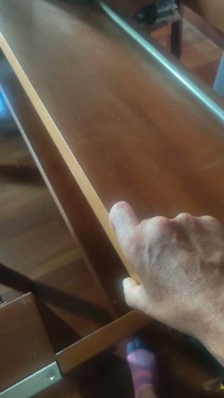 Mesa de comedor de madera maciza