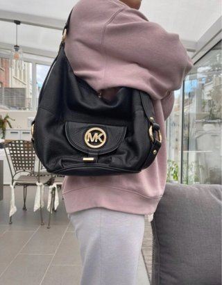 Bolso Michael Kors Piel Negro y Dorado