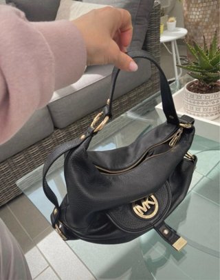 Bolso Michael Kors Piel Negro y Dorado