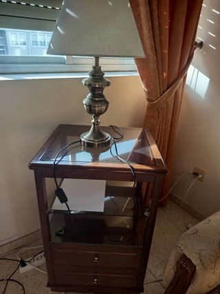 Mueble auxiliar madera y cristal