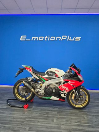 Aprilia RSV4 Sportbike Roja y Blanca