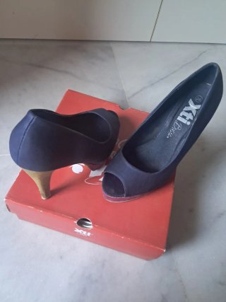 Zapatos peeptoes azul y buganvilla talla 38.