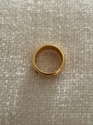 Anillo Singularu Dorado con Piedras Multicolor
