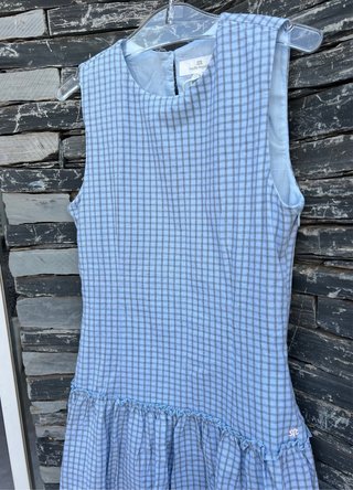 Vestido con volante