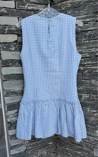 Vestido con volante