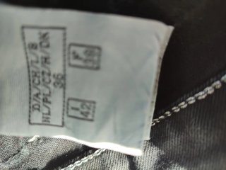Pantalón vaquero pitillo negro