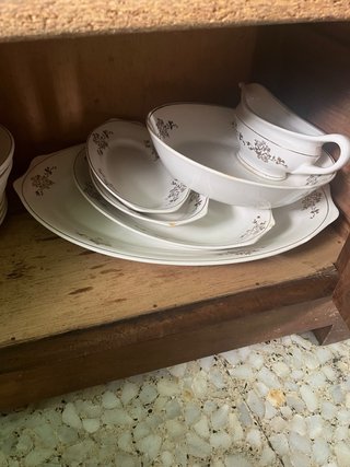 Vajilla vintage porcelana floral dorada