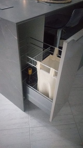 MUEBLES DE COCINA CON PENÍNSULA. NUEVOS