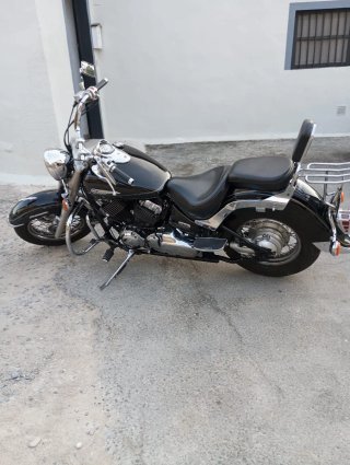 Yamaha Drag Star Negra 650