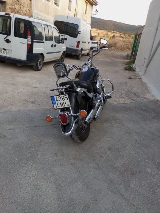 Yamaha Drag Star Negra 650