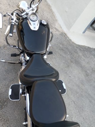 Yamaha Drag Star Negra 650
