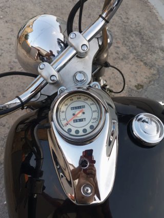 Yamaha Drag Star Negra 650