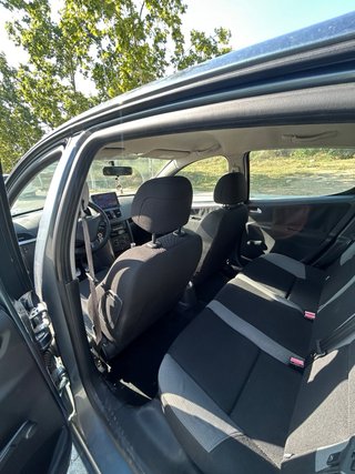 Peugeot 207 1.4 x-line